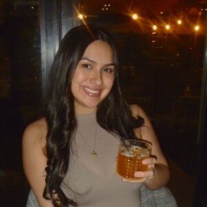 Meet your Posher, Casey